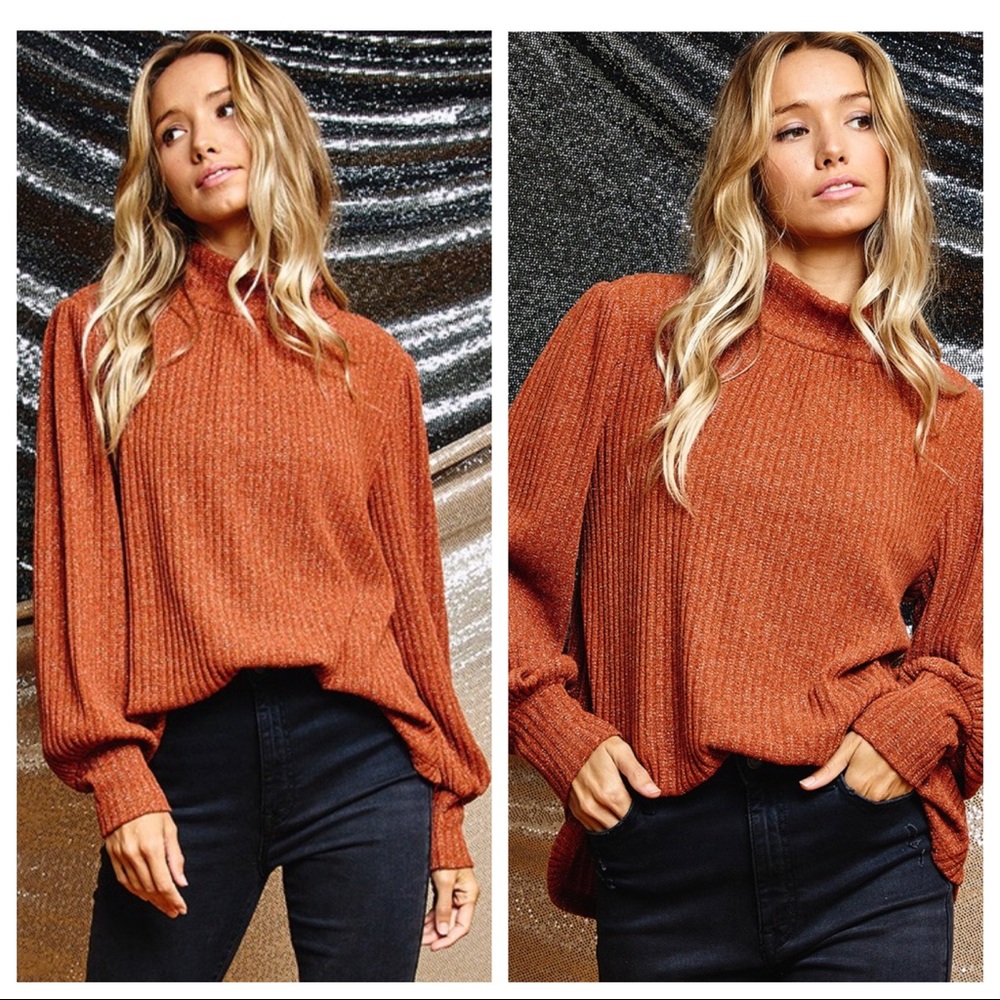 Gorgeous Mock Neck Keyhole Back Top - Picture 4 of 6